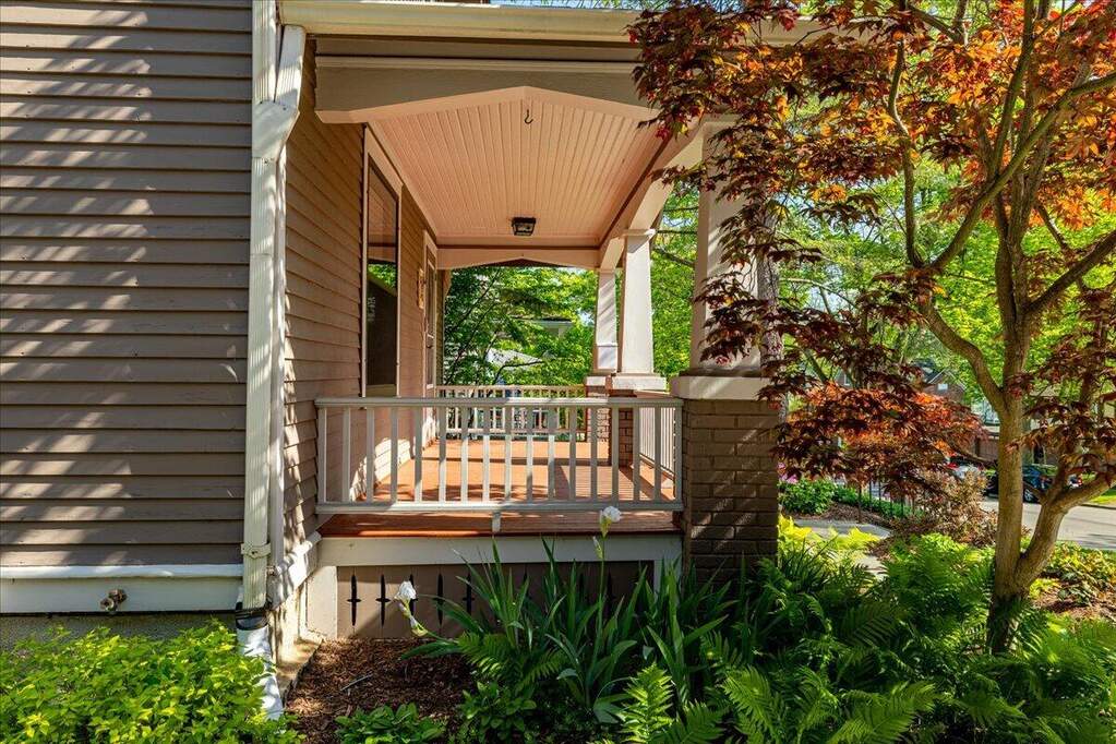 4 Bedroom Single Family Home/House's Image 82