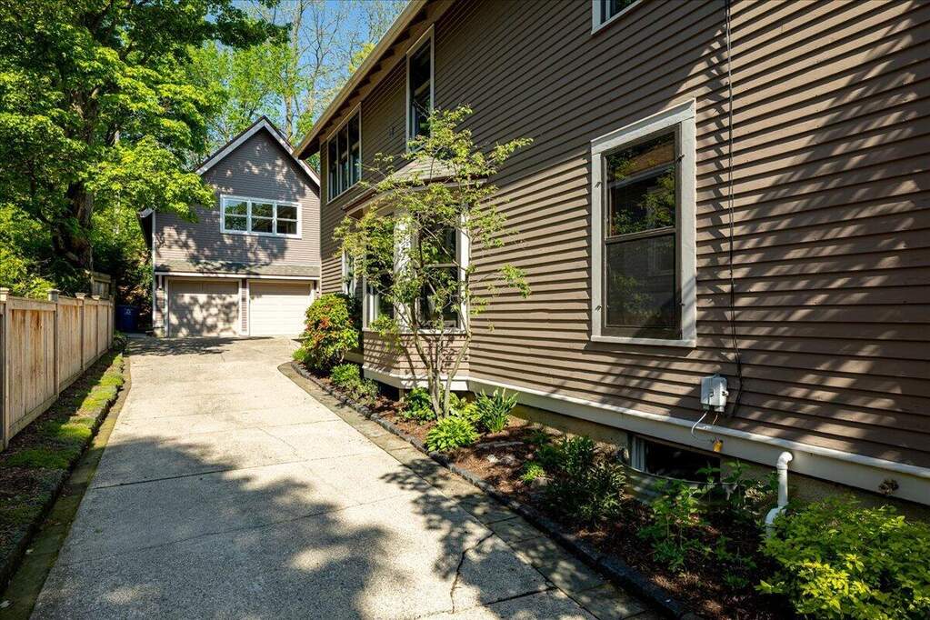 4 Bedroom Single Family Home/House's Image 83