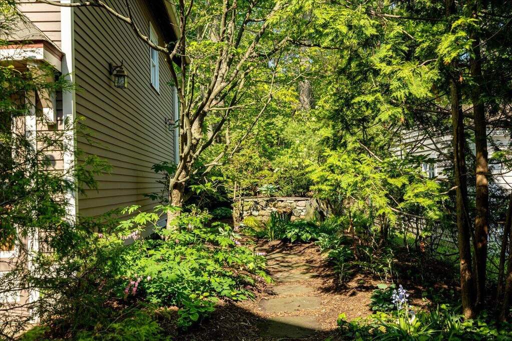 4 Bedroom Single Family Home/House's Image 87