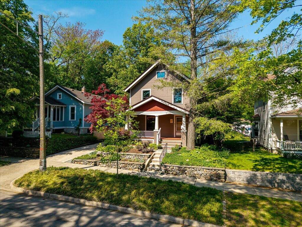 4 Bedroom Single Family Home/House's Image 92