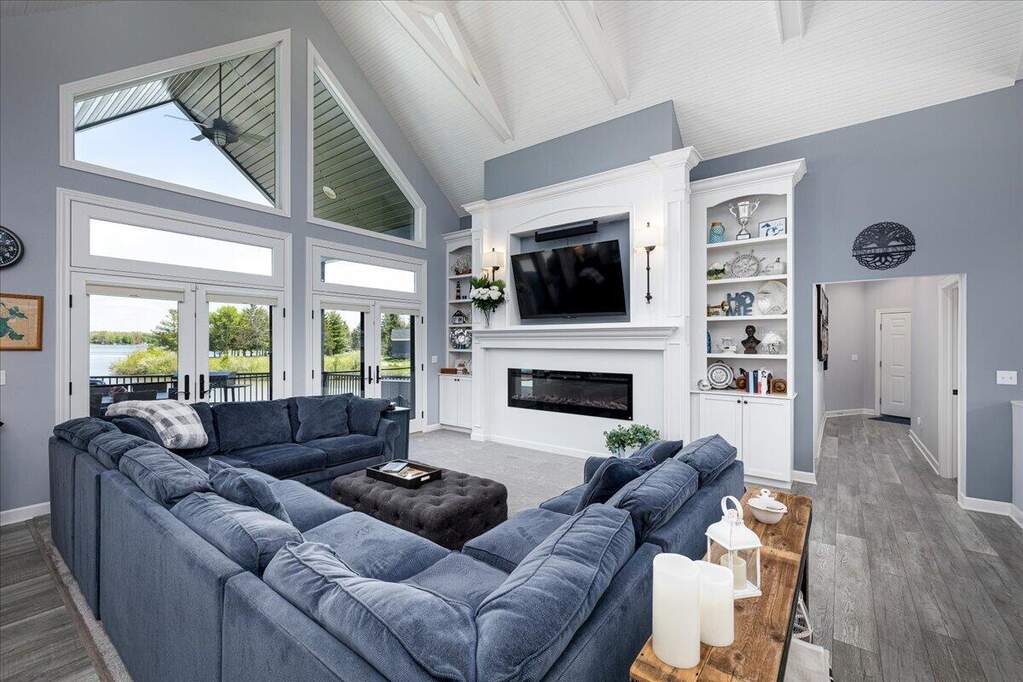 5 Bedroom Single Family Home/House's Image 7