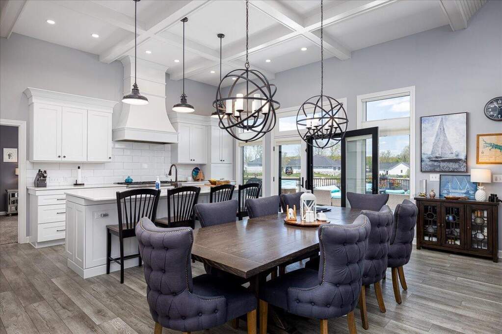 5 Bedroom Single Family Home/House's Image 10