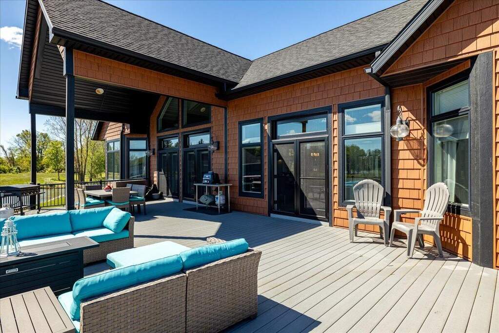 5 Bedroom Single Family Home/House's Image 21