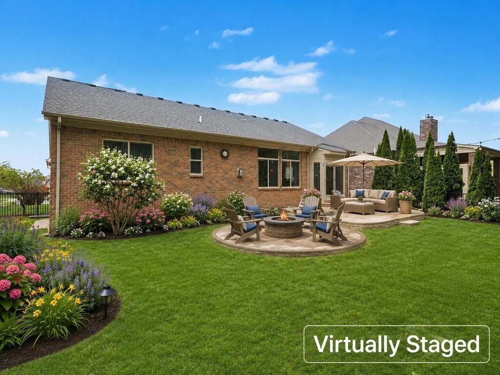 virtually_staged_backyard