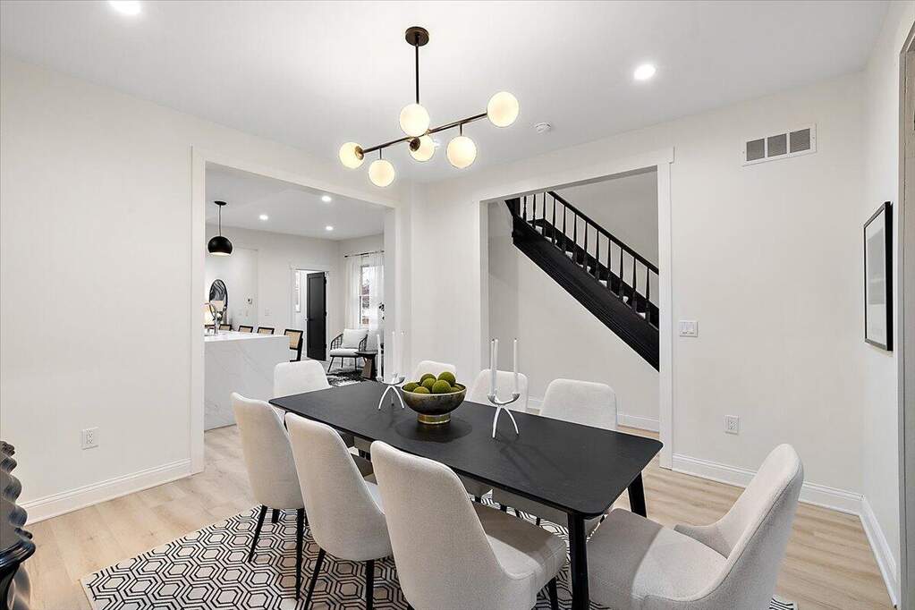 3 Bedroom Single Family Home/House's Image 8
