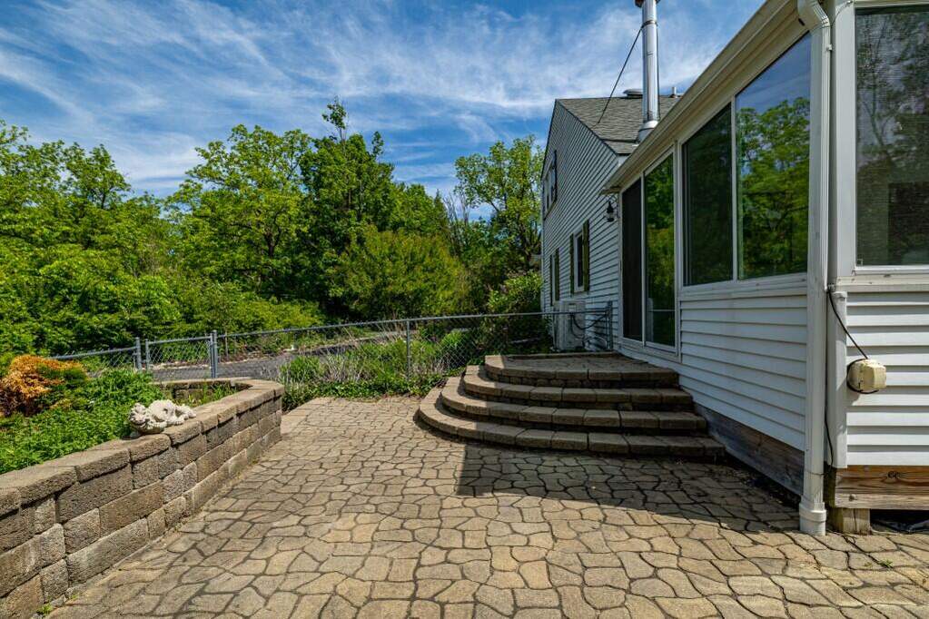 3 Bedroom Single Family Home/House's Image 48