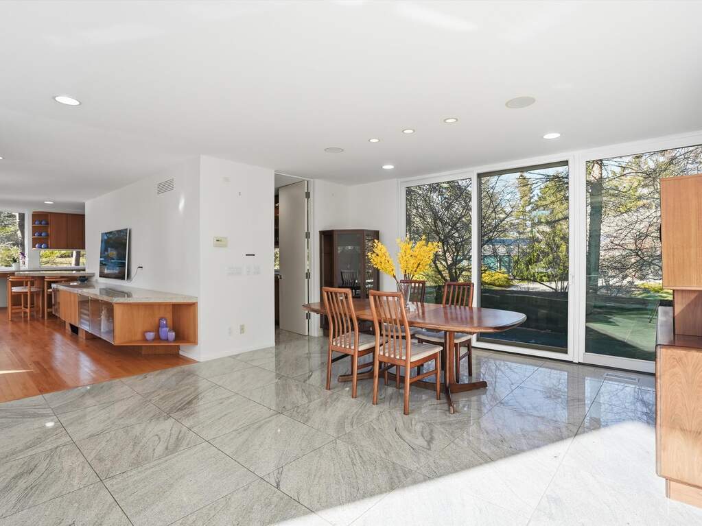 4 Bedroom Single Family Home/House's Image 13