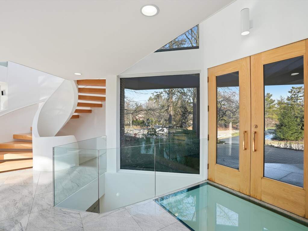 4 Bedroom Single Family Home/House's Image 17