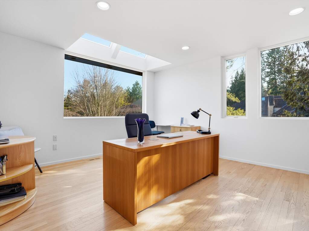 4 Bedroom Single Family Home/House's Image 24