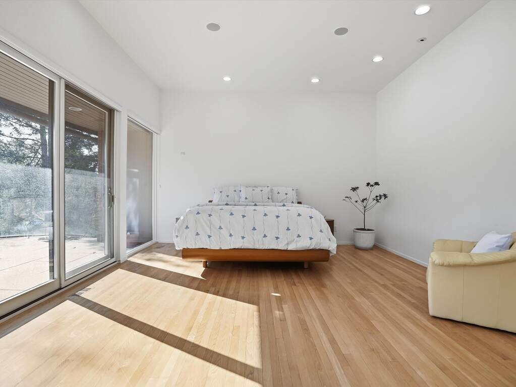 4 Bedroom Single Family Home/House's Image 30