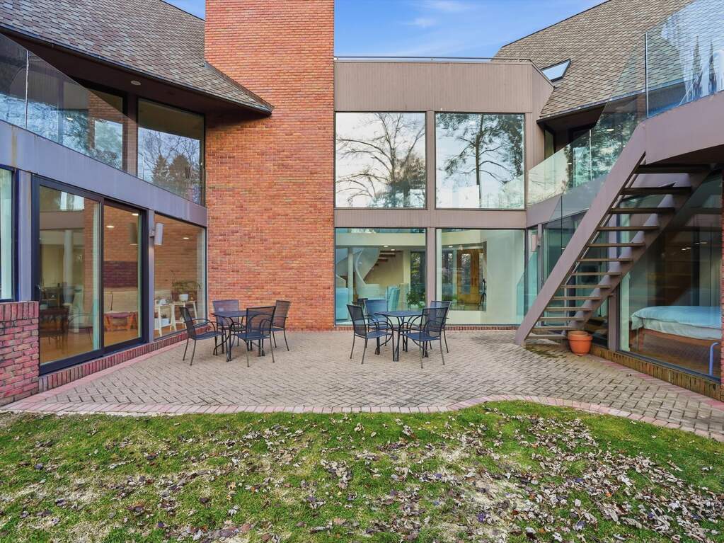 4 Bedroom Single Family Home/House's Image 79