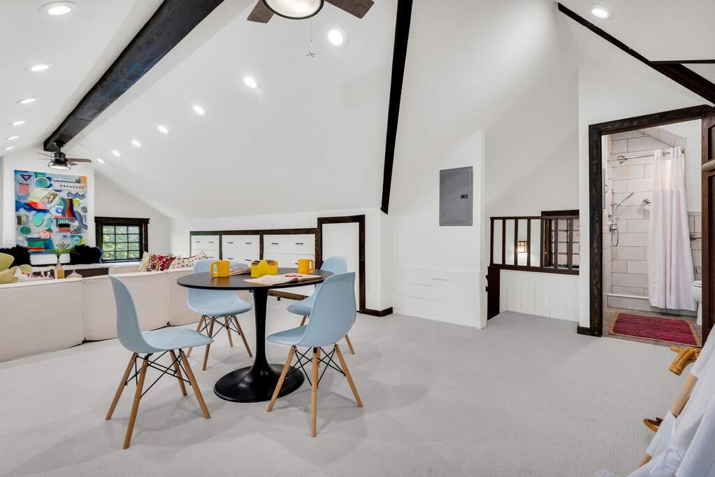 5 Bedroom Single Family Home/House's Image 52