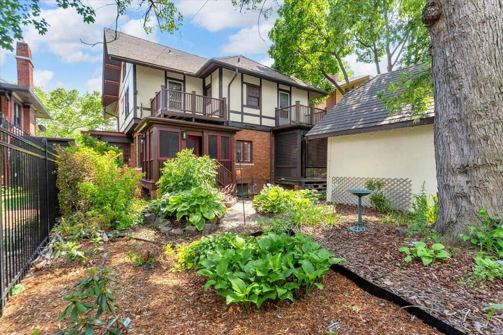 5 Bedroom Single Family Home/House's Image 60