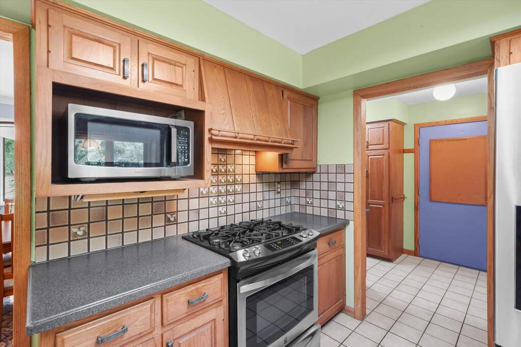 4 Bedroom Single Family Home/House's Image 17