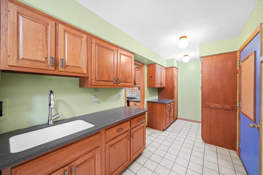 4 Bedroom Single Family Home/House's Image 21