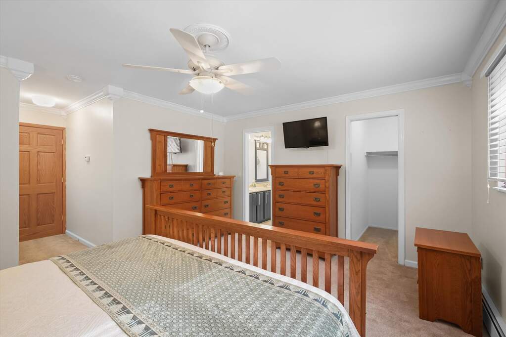 4 Bedroom Single Family Home/House's Image 24