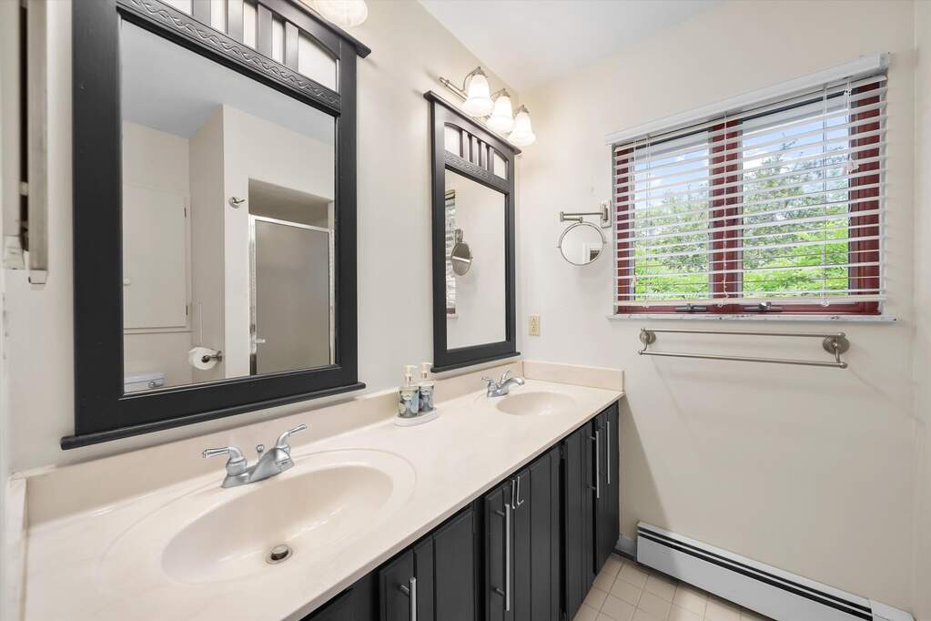 4 Bedroom Single Family Home/House's Image 26
