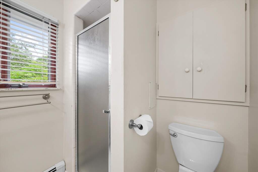 4 Bedroom Single Family Home/House's Image 27