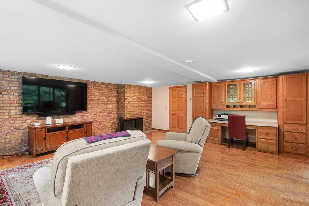 4 Bedroom Single Family Home/House's Image 45