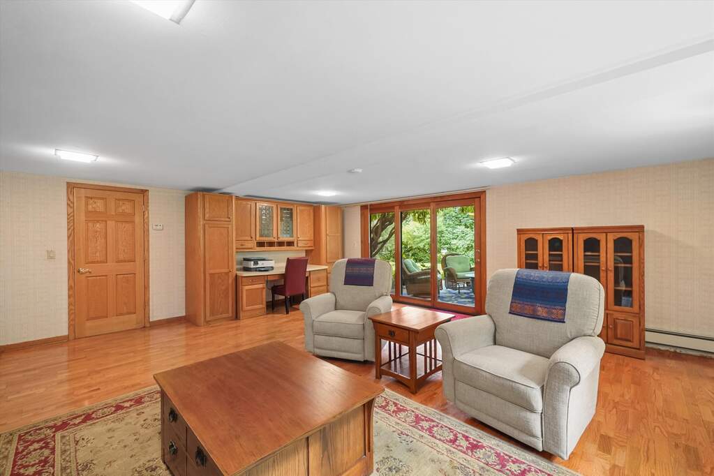 4 Bedroom Single Family Home/House's Image 46