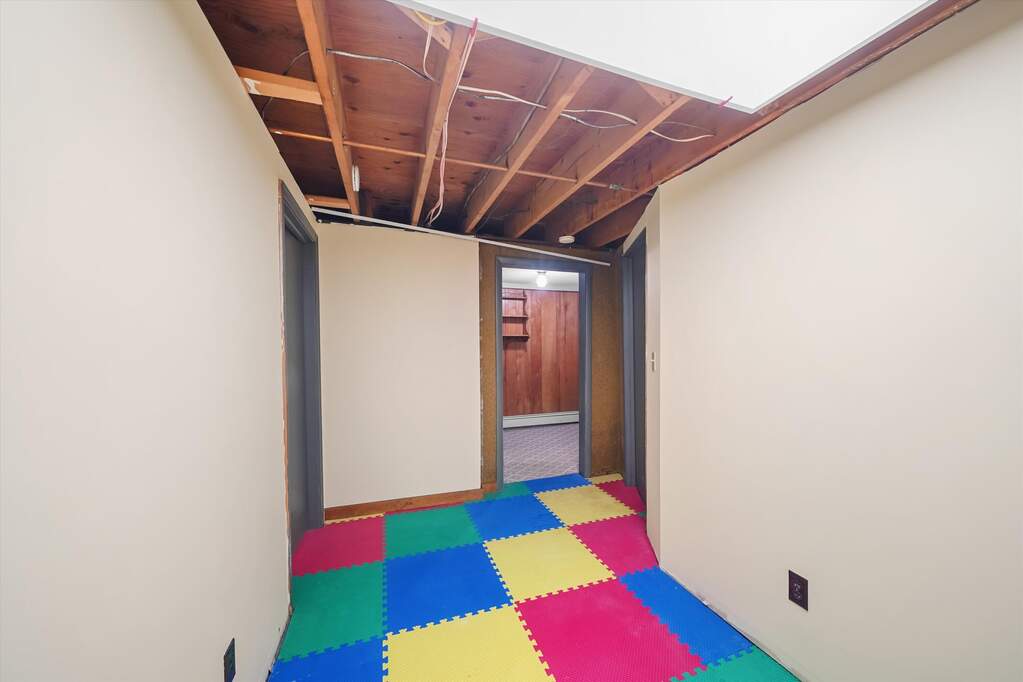 4 Bedroom Single Family Home/House's Image 53