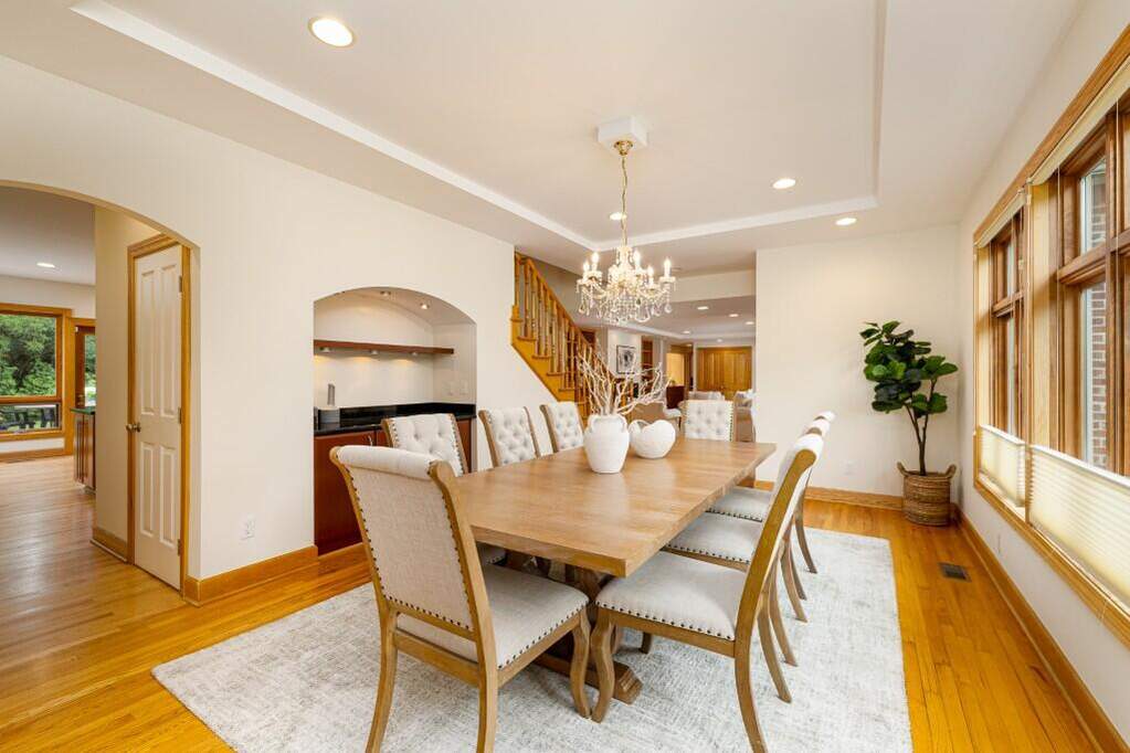 5 Bedroom Single Family Home/House's Image 19