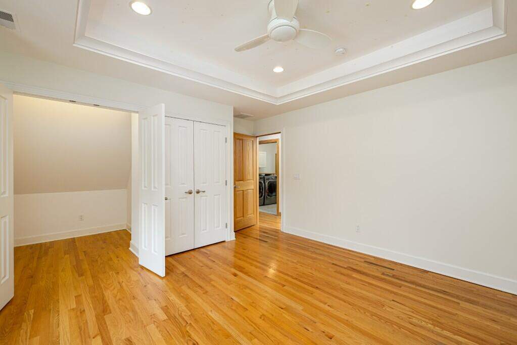 5 Bedroom Single Family Home/House's Image 42