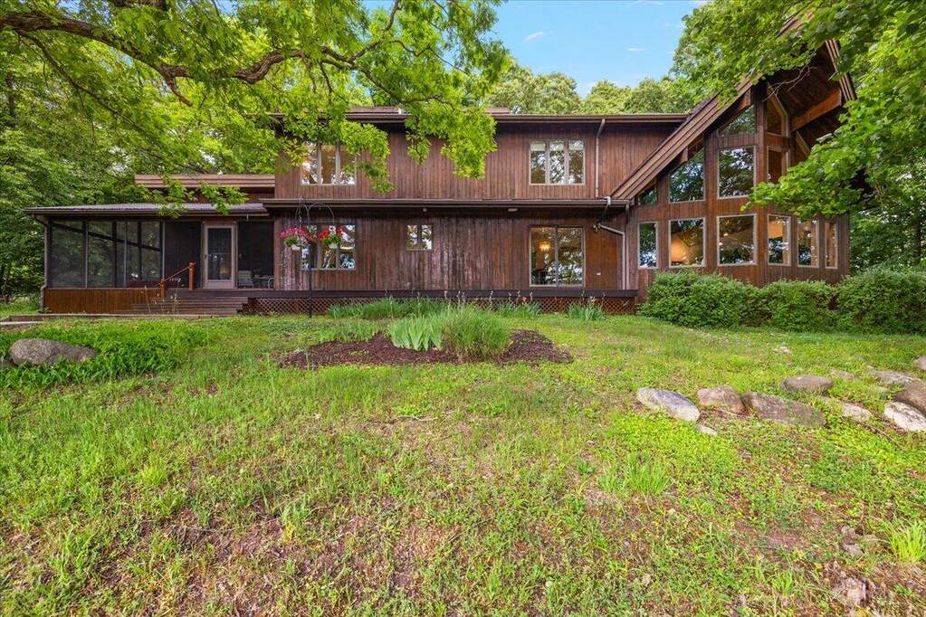 4 Bedroom Single Family Home/House's Image 8