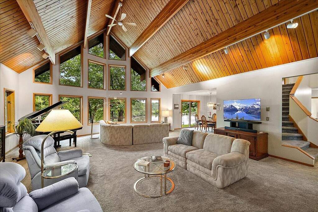 4 Bedroom Single Family Home/House's Image 12