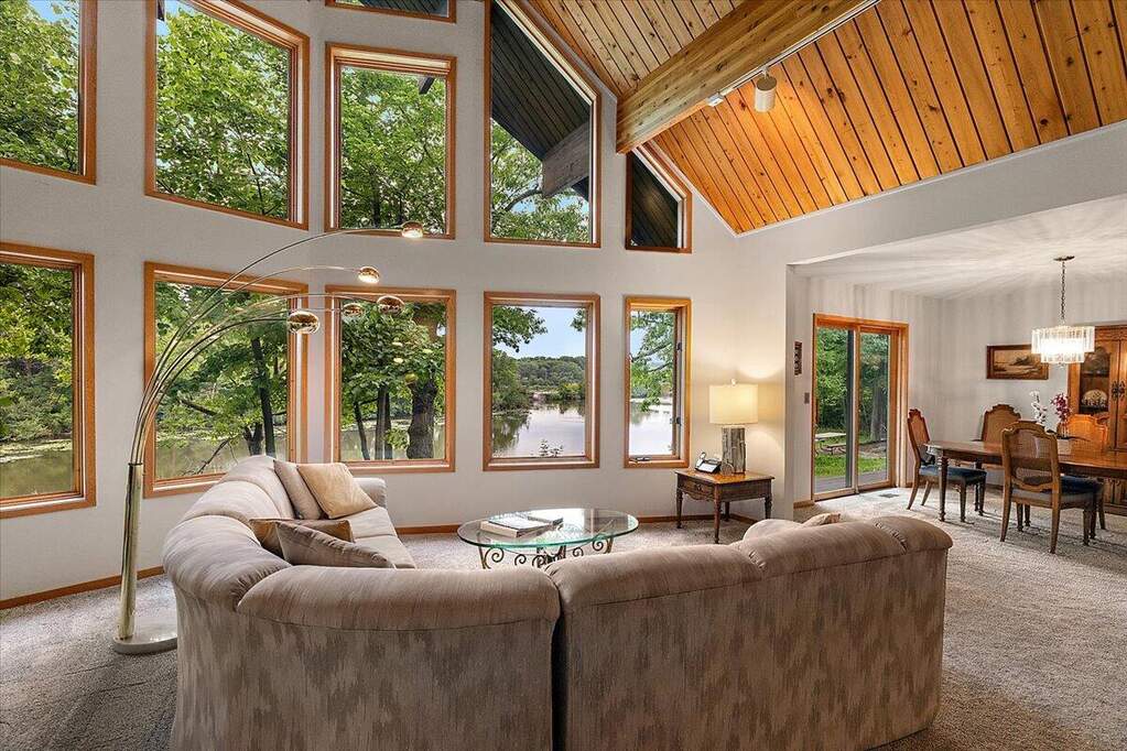4 Bedroom Single Family Home/House's Image 15