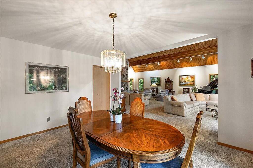 4 Bedroom Single Family Home/House's Image 19