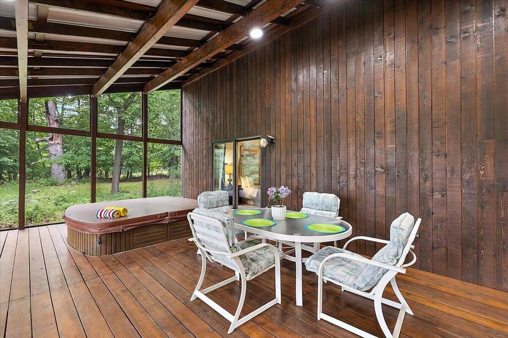 4 Bedroom Single Family Home/House's Image 25