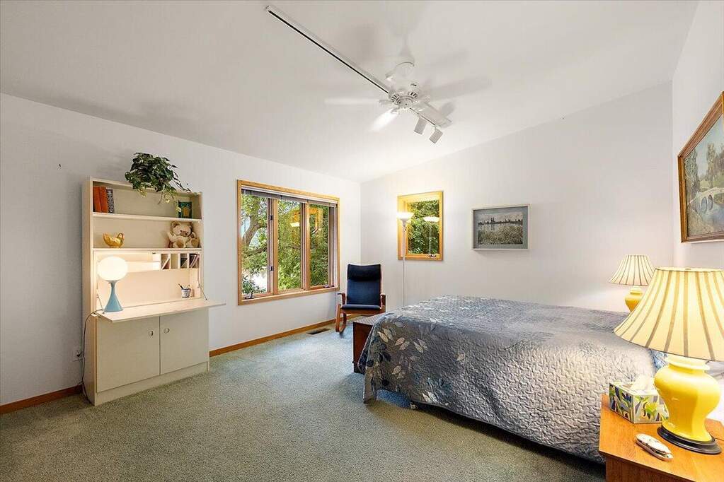 4 Bedroom Single Family Home/House's Image 34