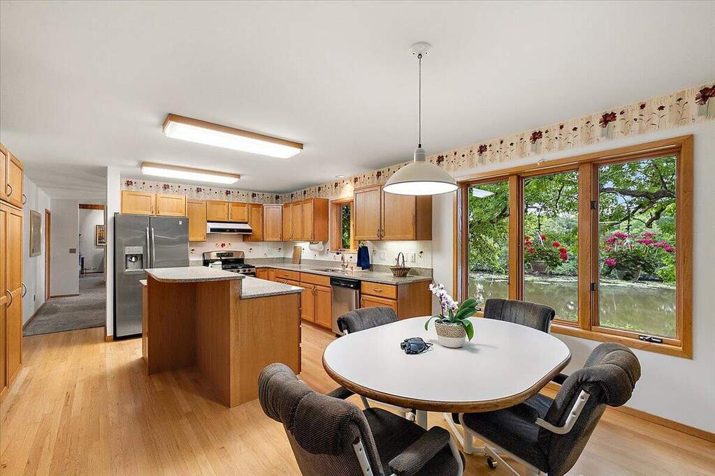 4 Bedroom Single Family Home/House's Image 5