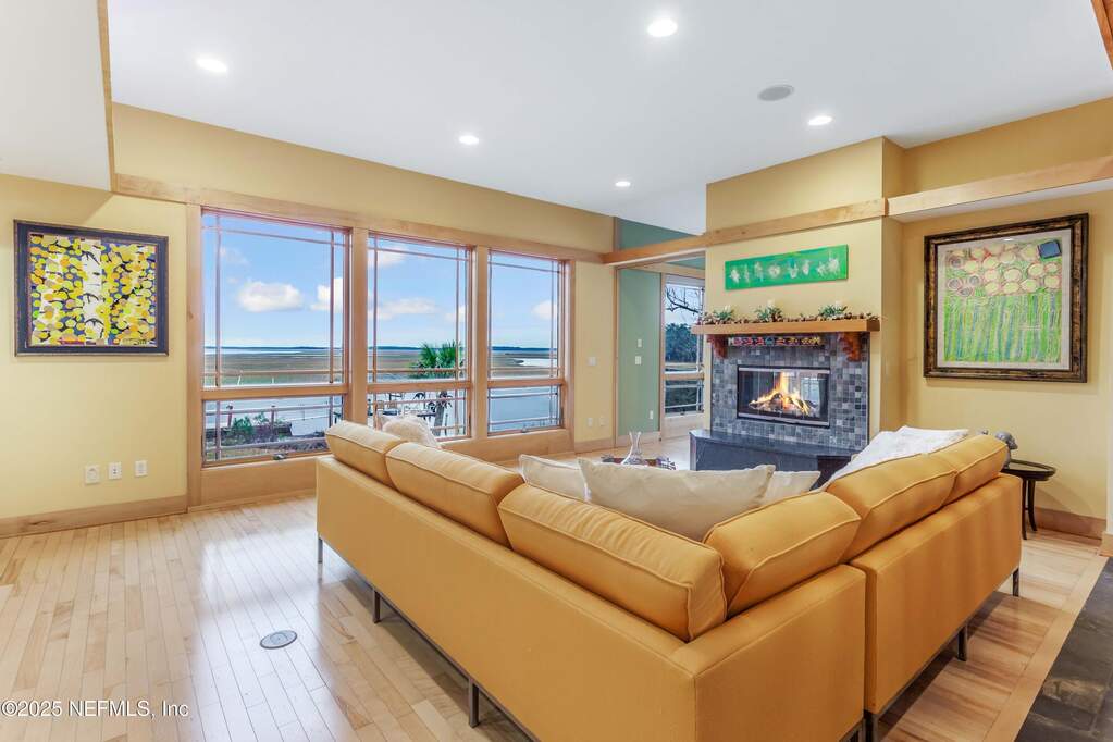 4 Bedroom Single Family Home/House's Image 100