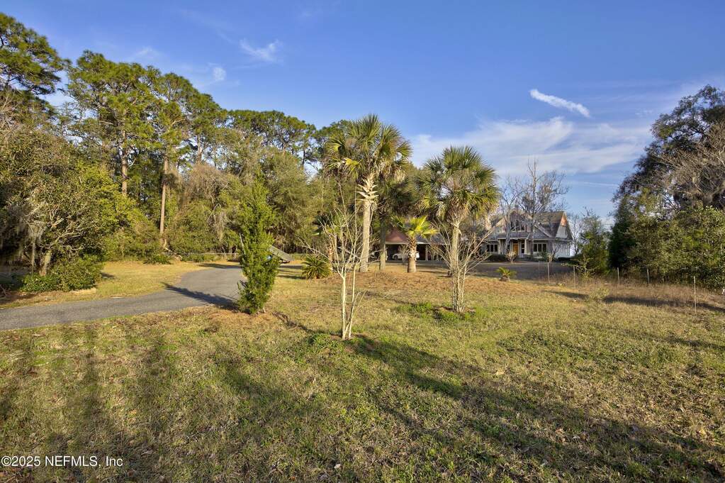 4 Bedroom Single Family Home/House's Image 10