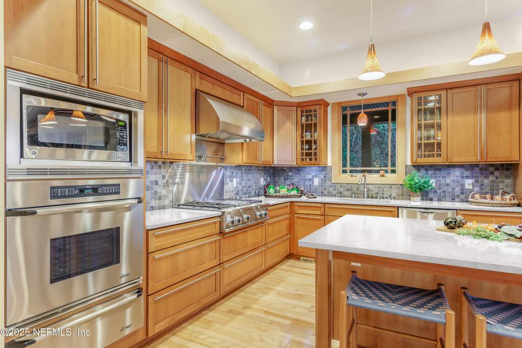 4 Bedroom Single Family Home/House's Image 14