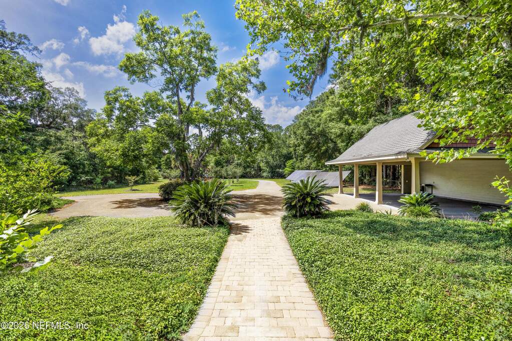 4 Bedroom Single Family Home/House's Image 4