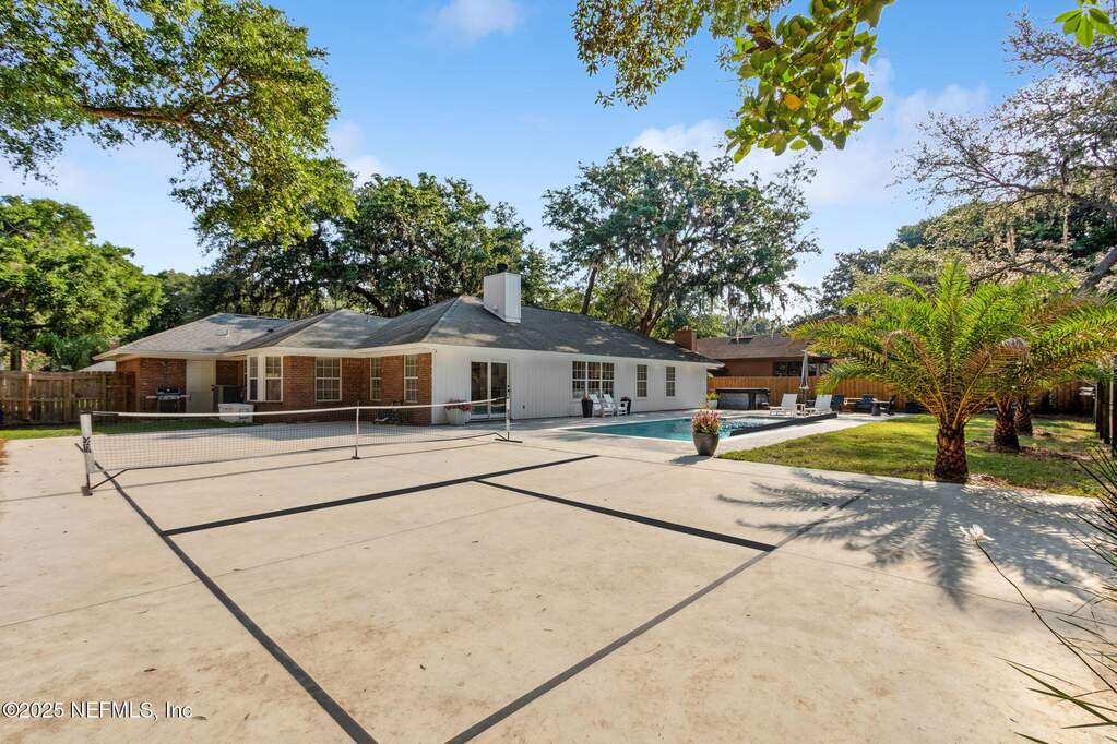 3 Bedroom Single Family Home/House's Image 37