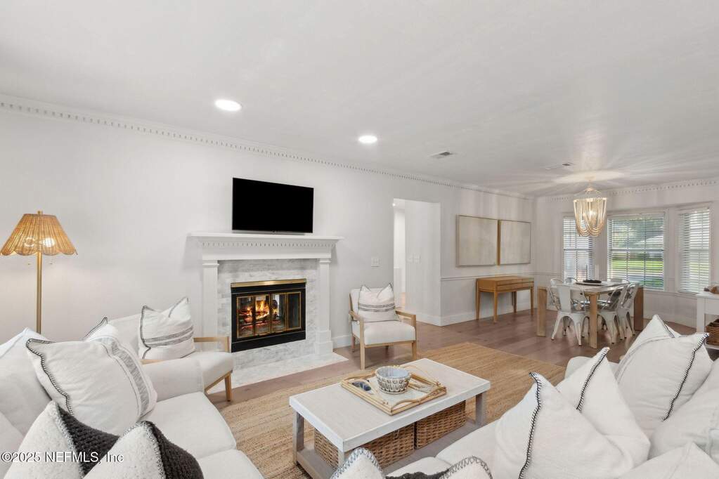 3 Bedroom Single Family Home/House's Image 5