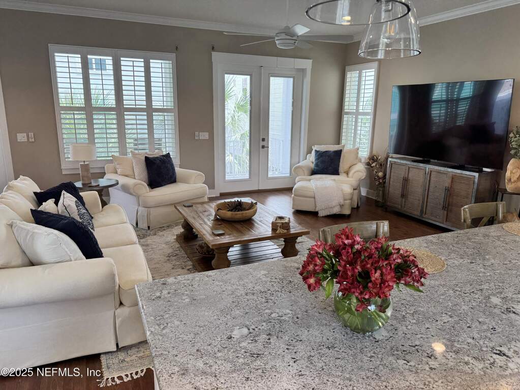 4 Bedroom Single Family Home/House's Image 3