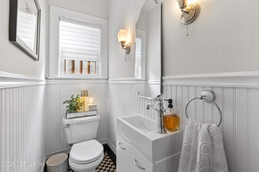 4 Bedroom Single Family Home/House's Image 12