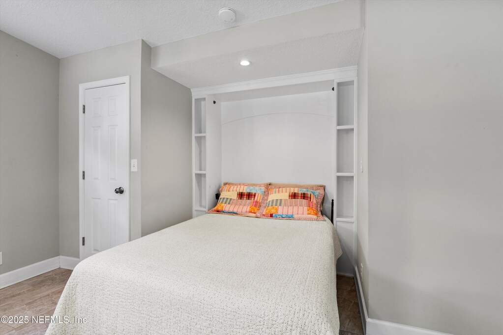 4 Bedroom Single Family Home/House's Image 31