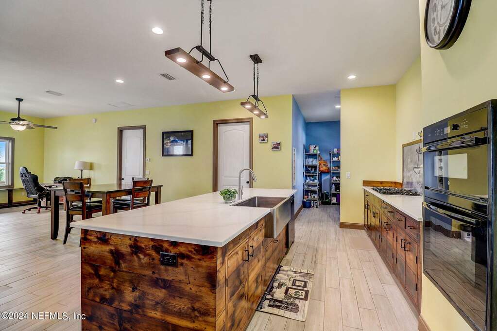 3 Bedroom Single Family Home/House's Image 32