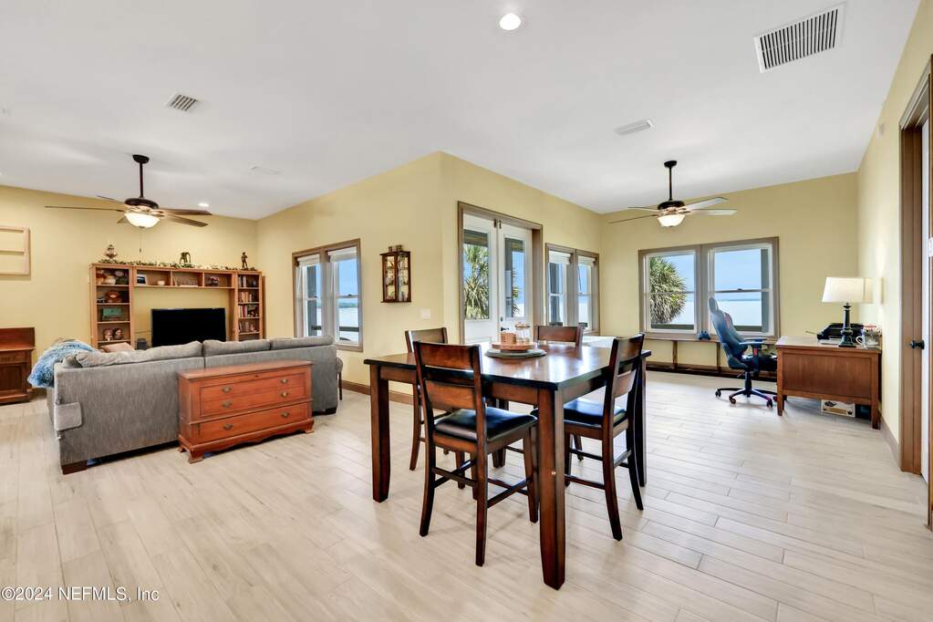 3 Bedroom Single Family Home/House's Image 34