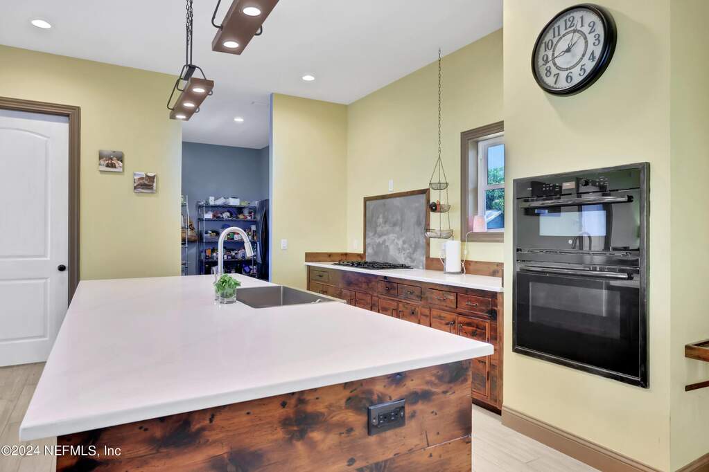3 Bedroom Single Family Home/House's Image 37