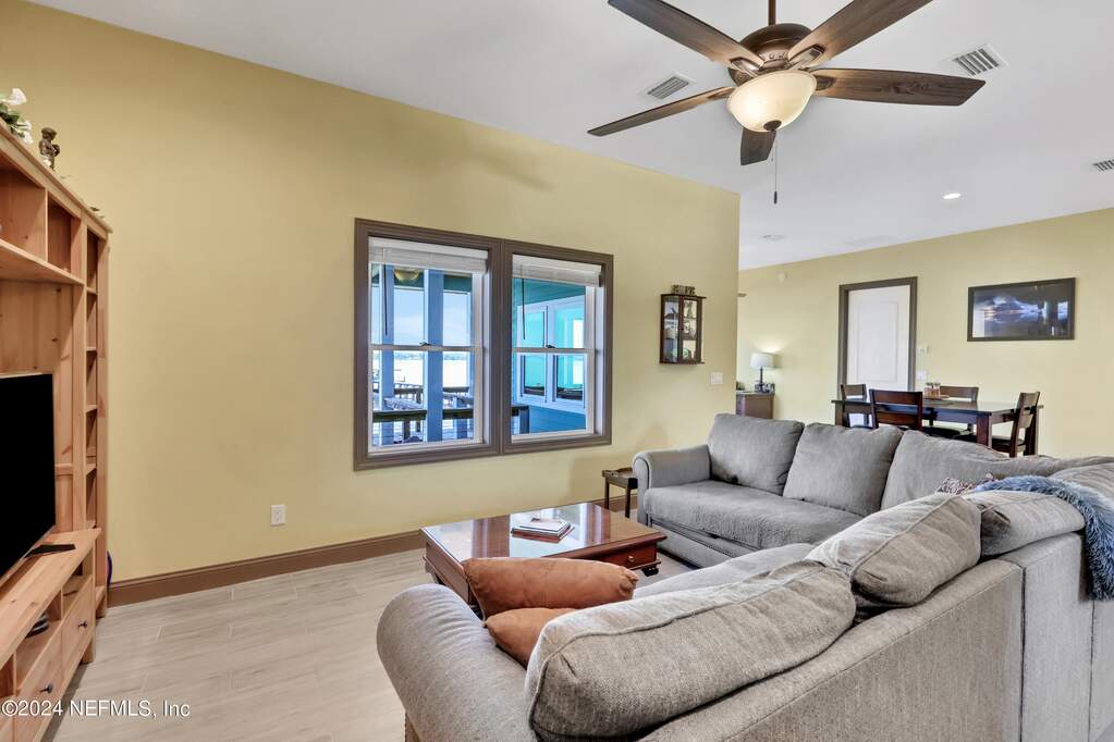 3 Bedroom Single Family Home/House's Image 44