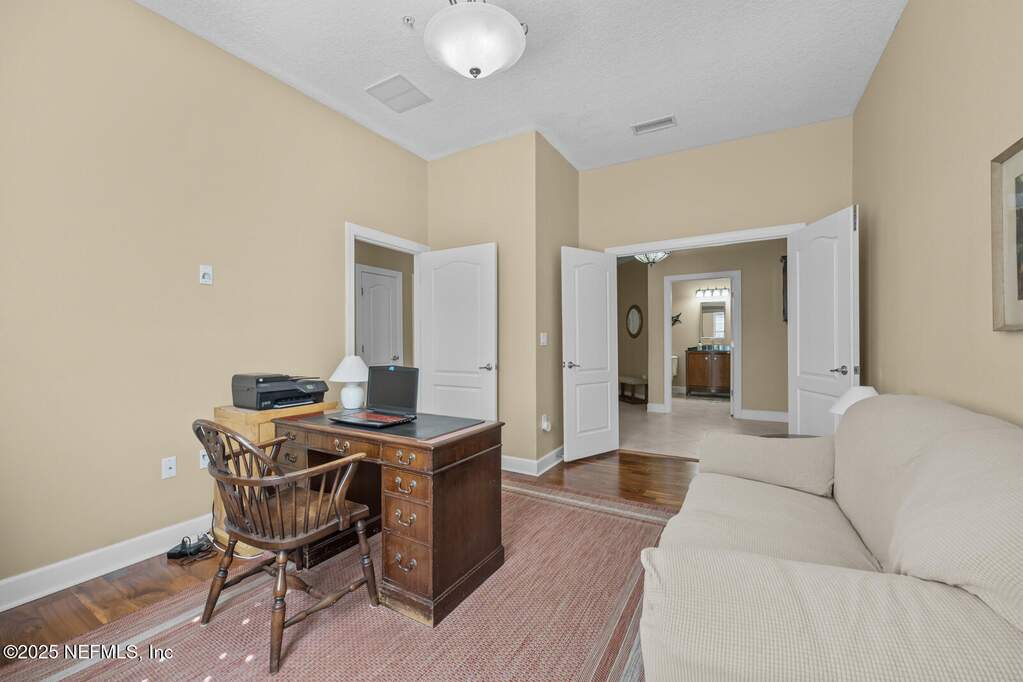 3 Bedroom Apartment/Flat's Image 6