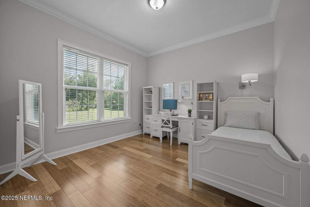 5 Bedroom Single Family Home/House's Image 23
