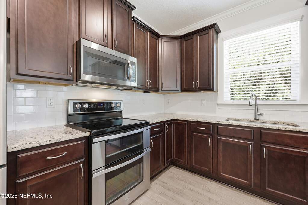 3 Bedroom Single Family Home/House's Image 10